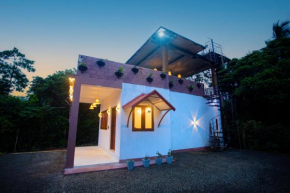 S & A Luxury Mirissa